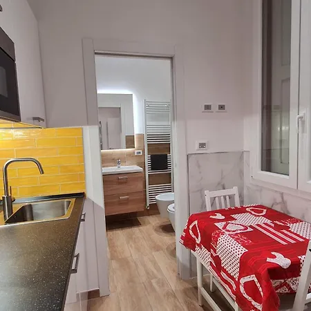 Apartment Giudei House Smart